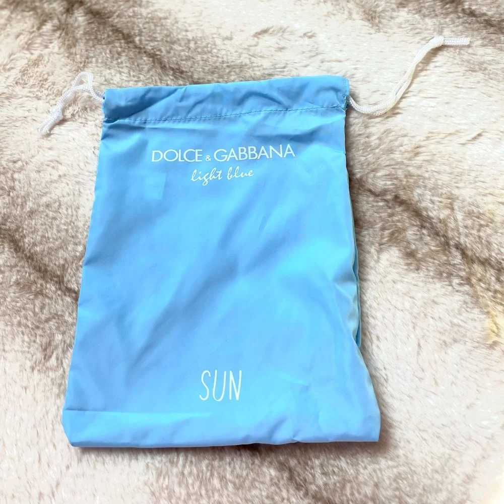 Dolce & Gabbana travel cosmetics beach poach bag storage organiser
